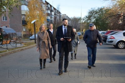 Управляющая компания обязана выполнять свои  обязанности надлежащим образом. Иначе собственники могут обратиться в суд
