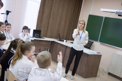 «Учитель года – 2026». Финалисты провели воспитательные мероприятия и мастер-классы