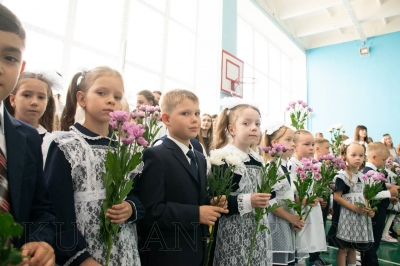 Курганцы могут записать ребенка в школу в формате онлайн через портал Госуслуг