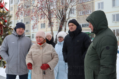 Временно исполняющий полномочия главы города Кургана Антон Науменко проверил подготовку к Крещению, противопожарные мероприятия, работу управляющих компаний и ТСЖ по содержанию дворов
