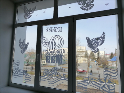 «Окна Победы». В Кургане помнят о героях Великой Отечественной войны