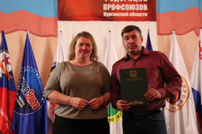 Работников автотранспорта поздравили с наступающим праздником