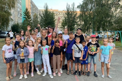 В ТОС «Заозерный» организовали праздник в честь приближающегося Дня Знаний