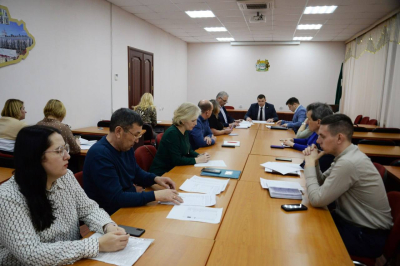 Временно исполняющий полномочия главы города Кургана Антон Науменко провёл встречу с жителями отдаленных микрорайонов