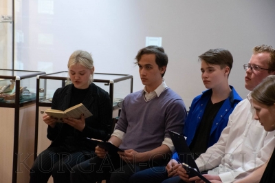 «Громкие читки». Накануне Дня Победы в музее-экспозиции «Аллея Славы» проходит традиционная акция