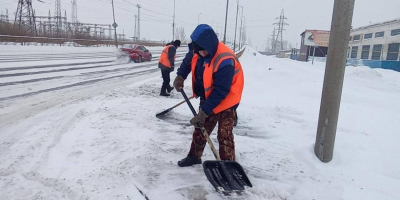 Дорожные службы приводят в порядок улично-дорожную сеть после снегопадов