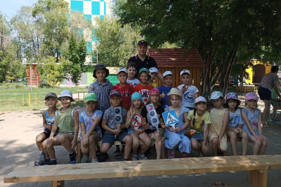 У Правил дорожного движения нет каникул