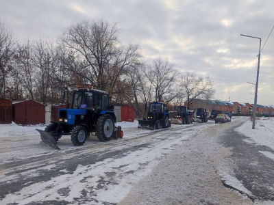 Дорожные службы продолжают уборку улично-дорожной сети в круглосуточном режиме