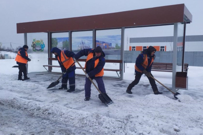 Дорожные службы Кургана круглосуточно ведут уборку снега