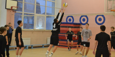 Заниматься физкультурой и спортом ученикам 22-ой школы стало комфортнее