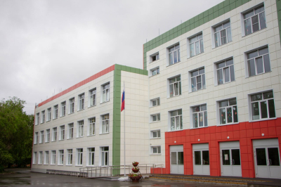 В Кургане в рамках нацпроекта «Молодежь и дети» продолжается капитальный ремонт школы №5