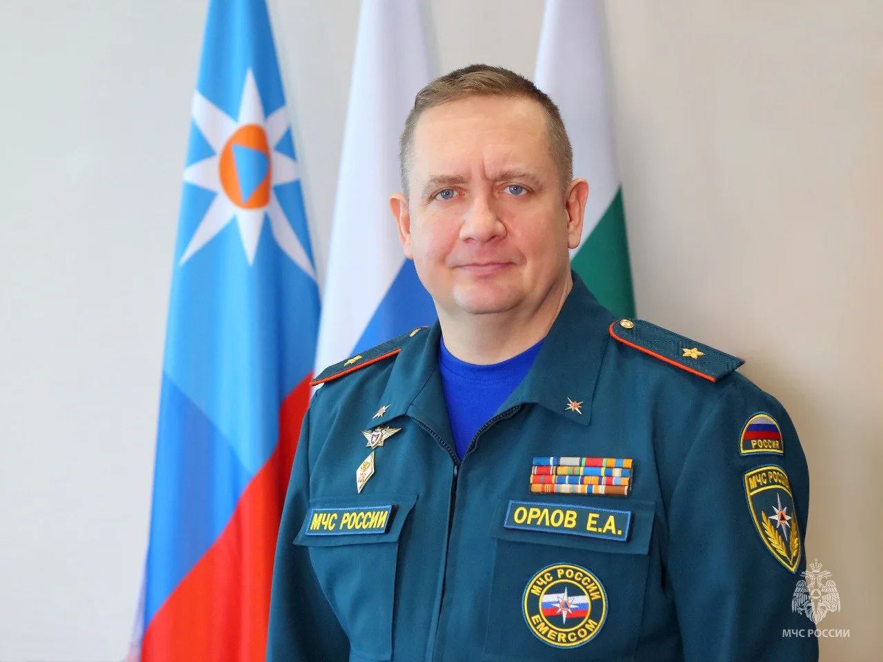 Начальник МЧС Курганской области поздравил женщин с 8 Марта